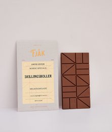 Cinnamon-flavored organic chocolate bar with 45% milk content.