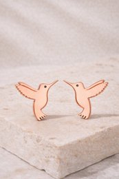 Earrings hummingbird rose gold stud — stainless steel 18kt PVD 0.8 cm — Lundholm Vivian in gift box