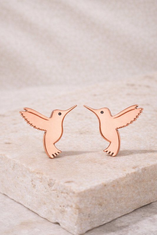 Earrings hummingbird rose gold stud — stainless steel 18kt PVD 0.8 cm — Lundholm Vivian in gift box