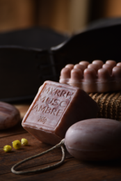 Oval soap on rope Musk, Myrrh & Amber 200g