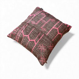 LEI! Kissen - Kleurrijke lijn - Fushia-editie 60x60