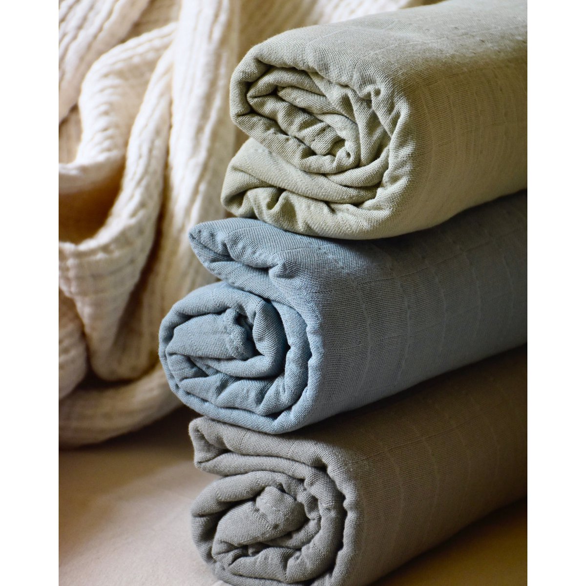 Organic cotton muslin cloth 120x120cm • plain muslin cloths • set of 3