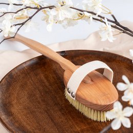 Cepillo corporal natural de madera con mango largo y extraíble - vegano