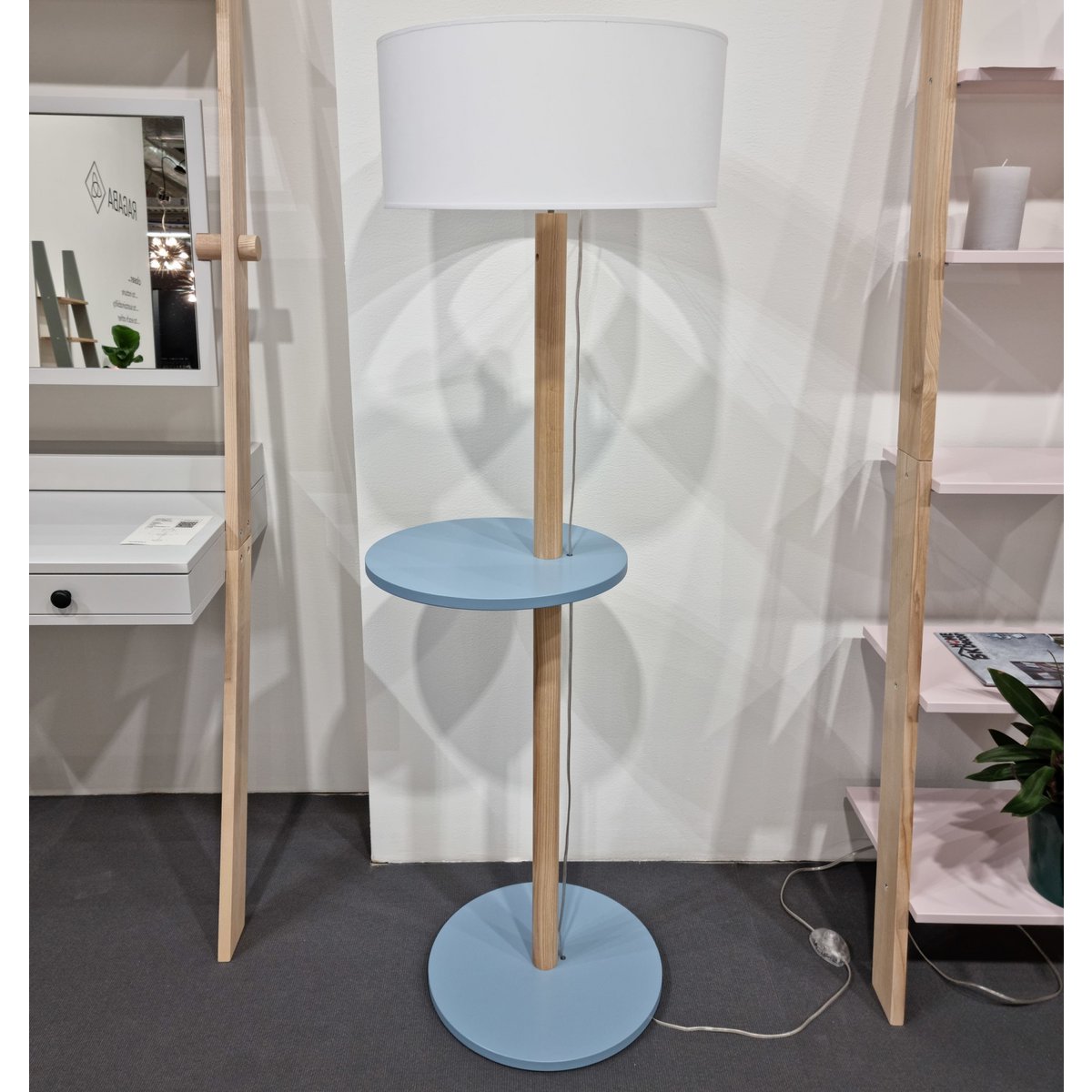 UFO Ashwood Floor Lamp Powder Pink
