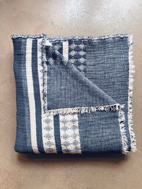Muslin tæppe - blå og hvid - 2,20 x 2,50 m FAIR