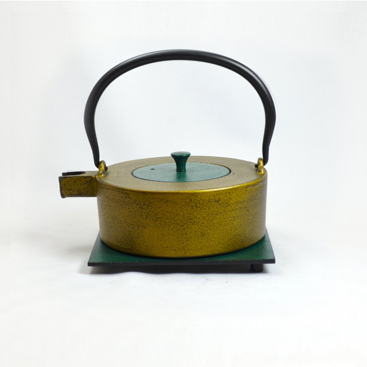 Heii Na teapot made of cast iron, coffee pot 0.8l gold - green lid with subdivision