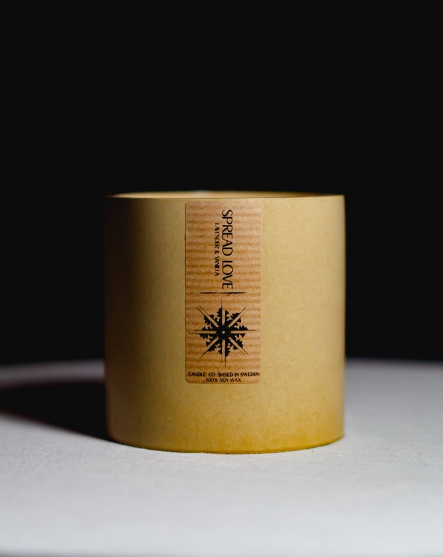 SPRED KÆRLIGHED - Betonlys