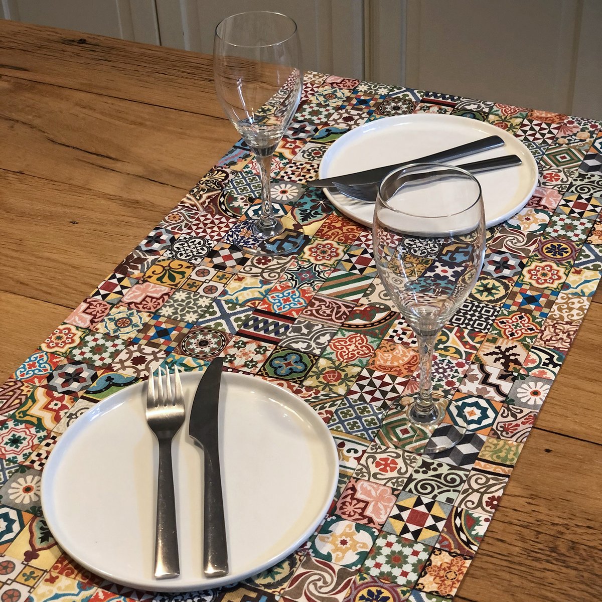 Chemin de table Tiles