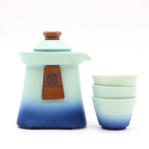 Telera -Set und drei Tassen Tempel - Blauer Himmel
