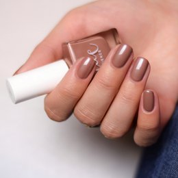 Lakier do paznokci pochodzenia organicznego – Oceta