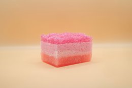 Mydło w gąbce złuszczającej różę - 75 gr