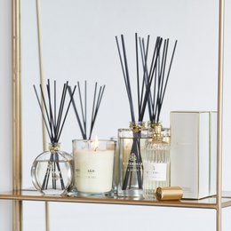 Boutique Fragrance Sticks Giglio e Tè Verde 90ml grigio