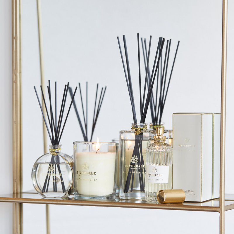 Boutique Fragrance Sticks Giglio e Tè Verde 90ml grigio