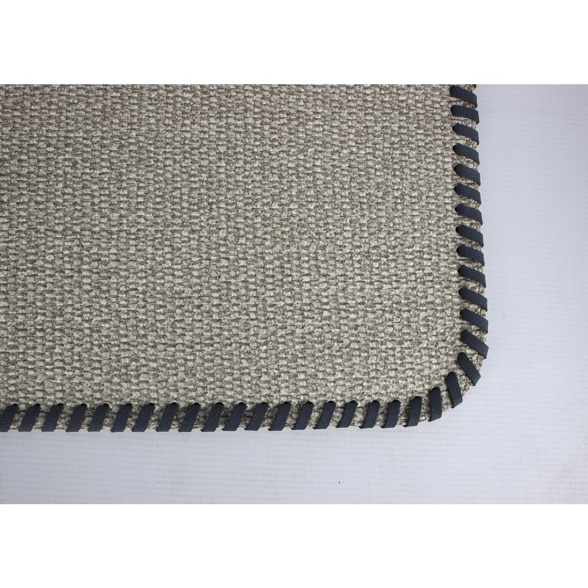 Tischset 4er Set Gewebe hellgrau mit Umrandung Lederband