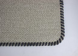 Tischset 4er Set Gewebe hellgrau mit Umrandung Lederband