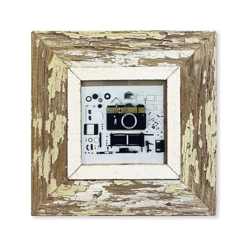 Fotografie - Samenstelling van 2 teruggewonnen houten lijsten
