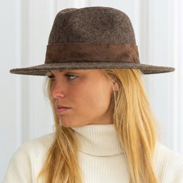 CAPPELLO A TENDA LARGA - treccia in pelle