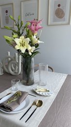 Linen table runner