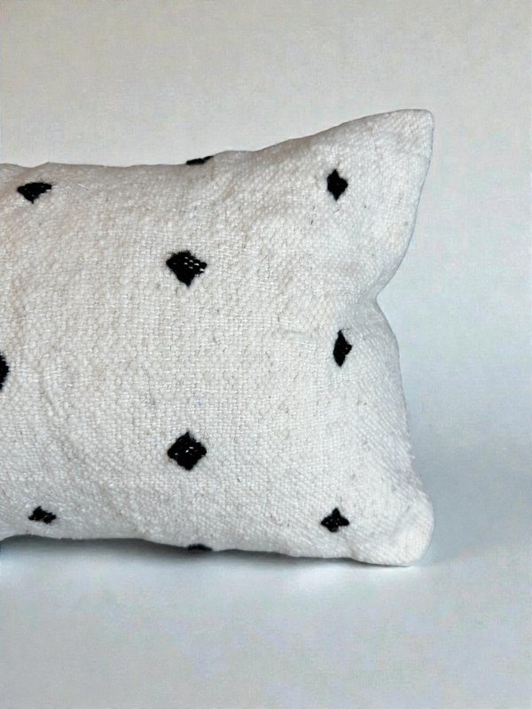 Pillow - Mona - 30 x 50