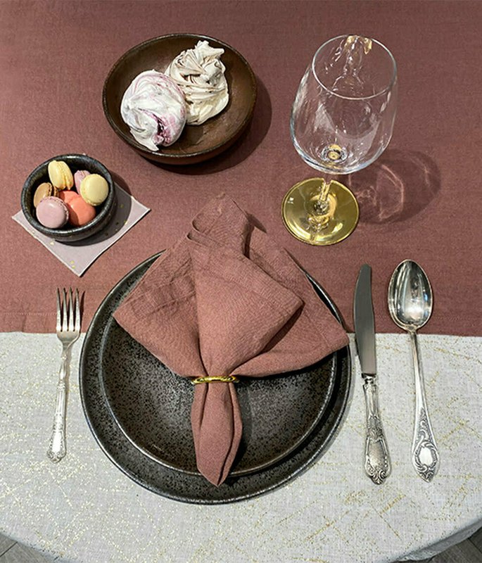 Linen table napkin Clay