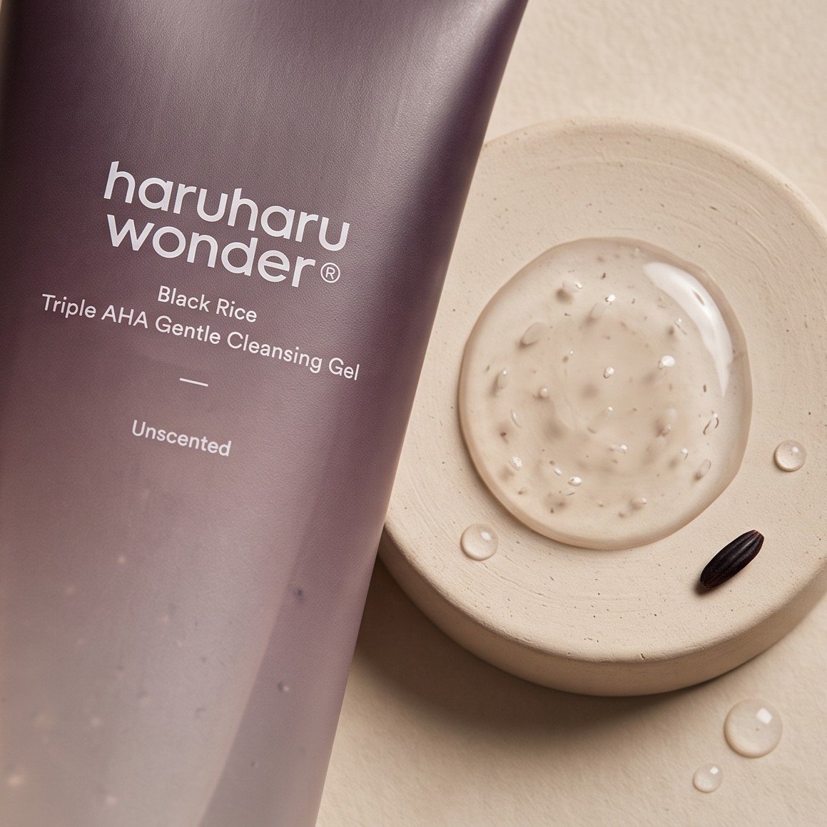 Haruharu Wonder – Black Rice Triple AHA Gentle Cleansing Gel