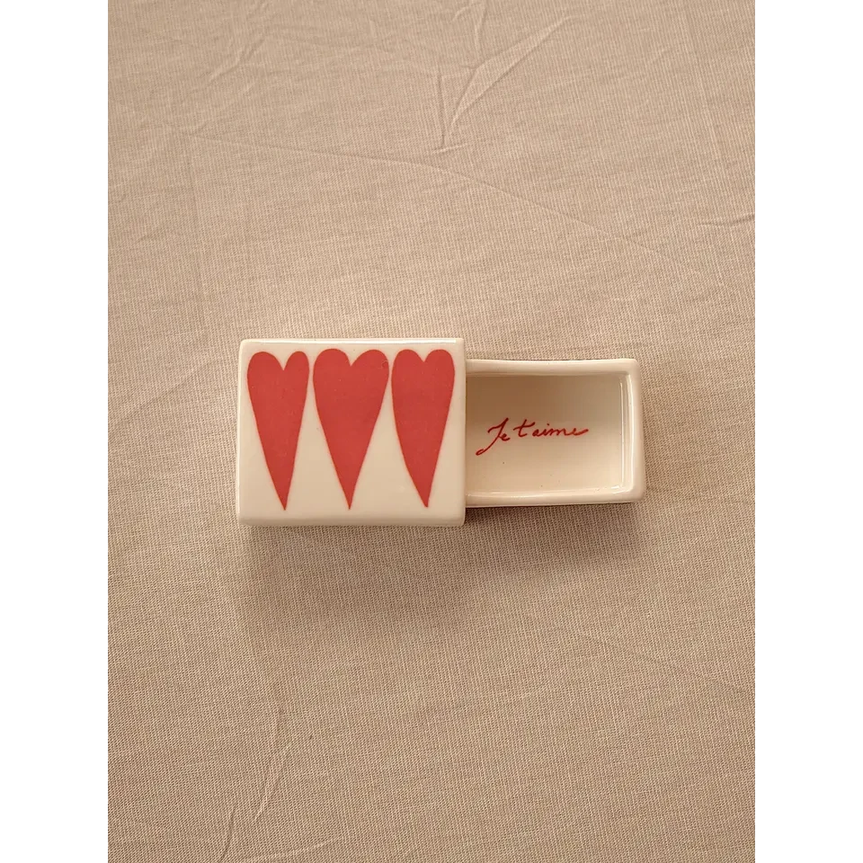 Streichholzschachtel aus Keramik – 3 Herzen