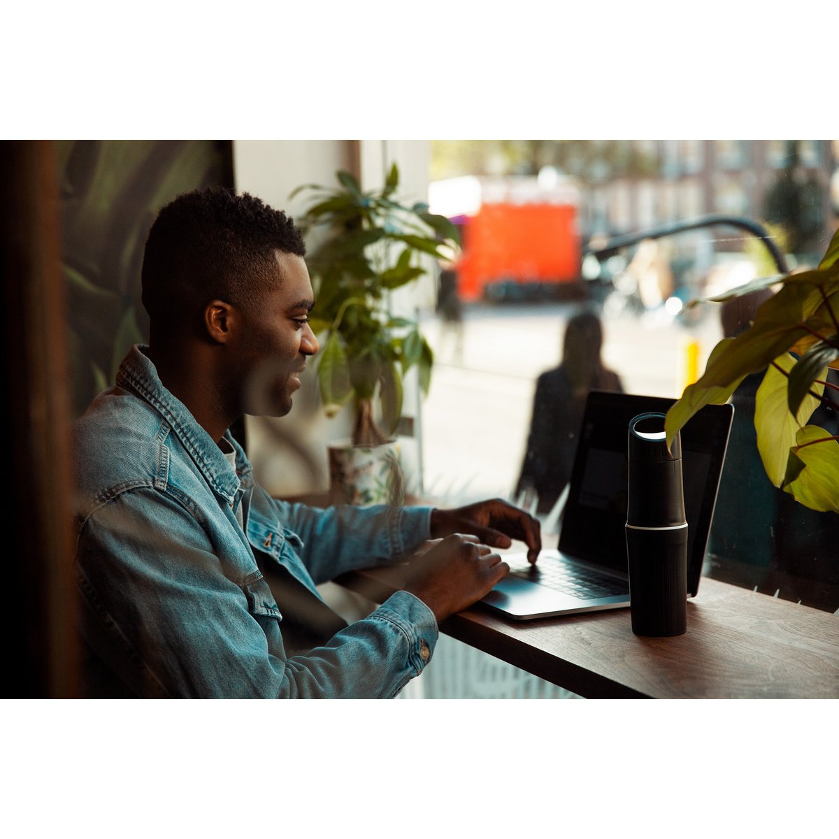 BE O bottle - Onyx Black