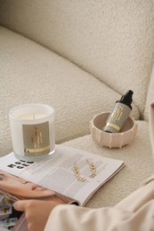 SAUMUR PARFUME LYS HVID