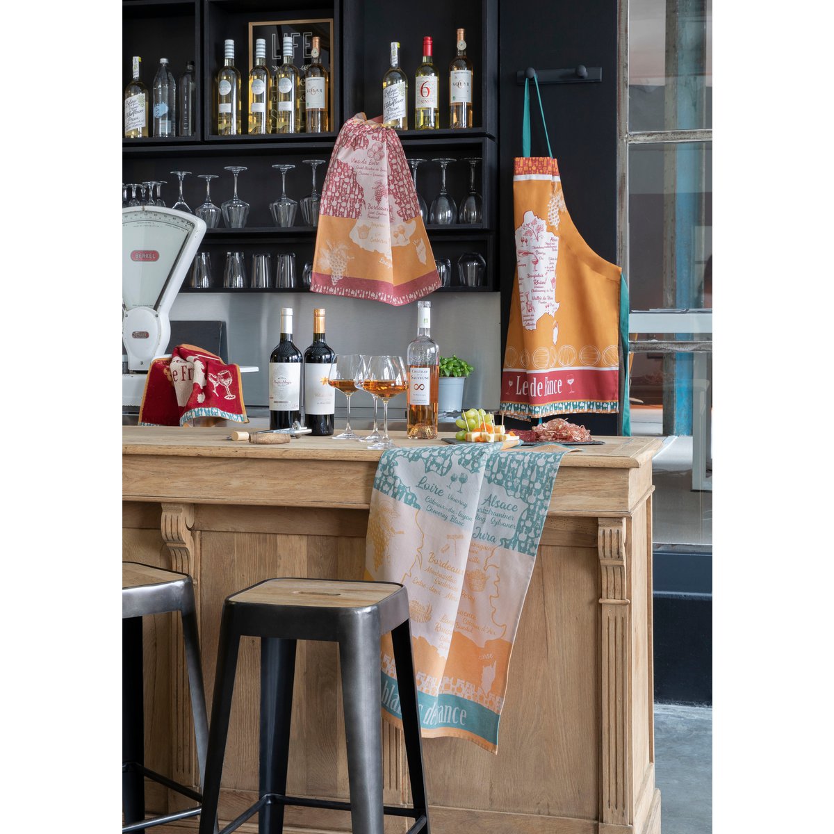 Tea Towel Vins Rouges de France