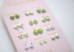 Doos met 12 keramische oorbellen – Een jaar van groene poëzie