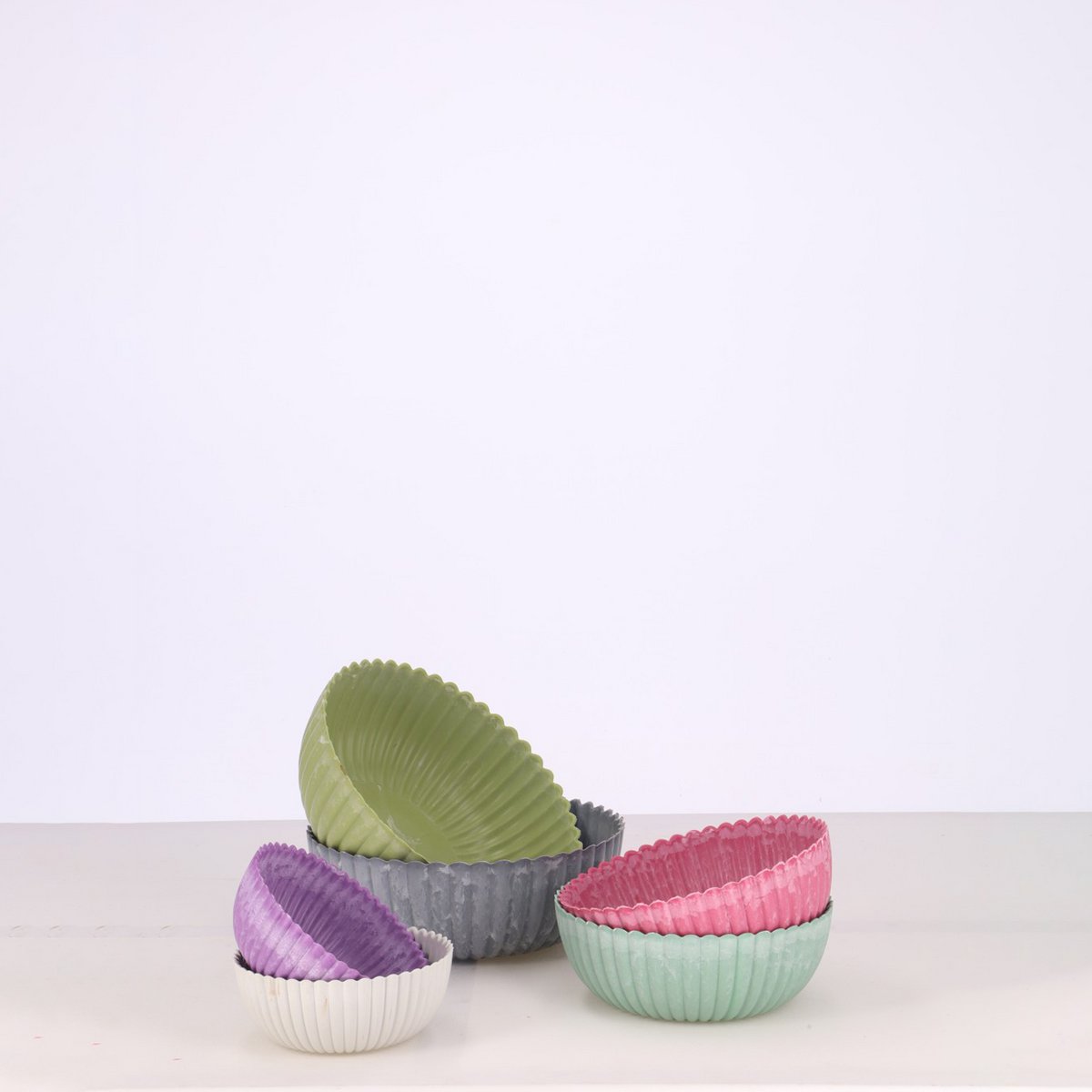 Plastic shell Lutz, D25cm, H9cm, white