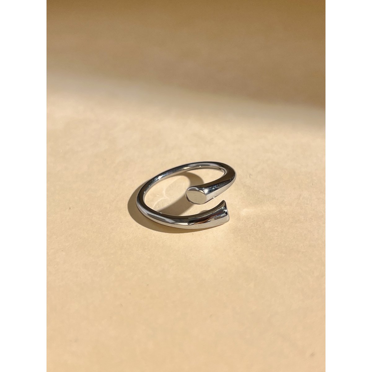 Bague Ajustable fine et minimaliste en Acier inoxydable