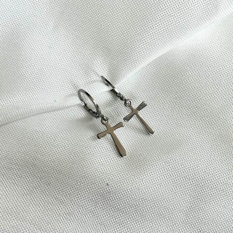 Cross Oorbellen Zilver