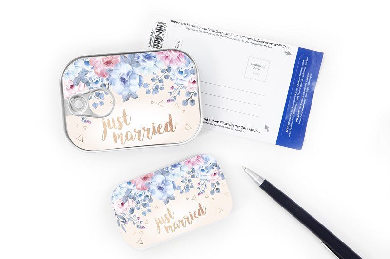 Can mail "Just Married"