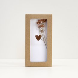Driedflower box heart