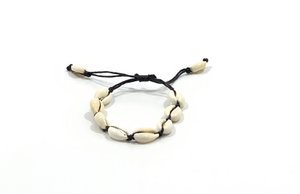 Cowry bracelet black