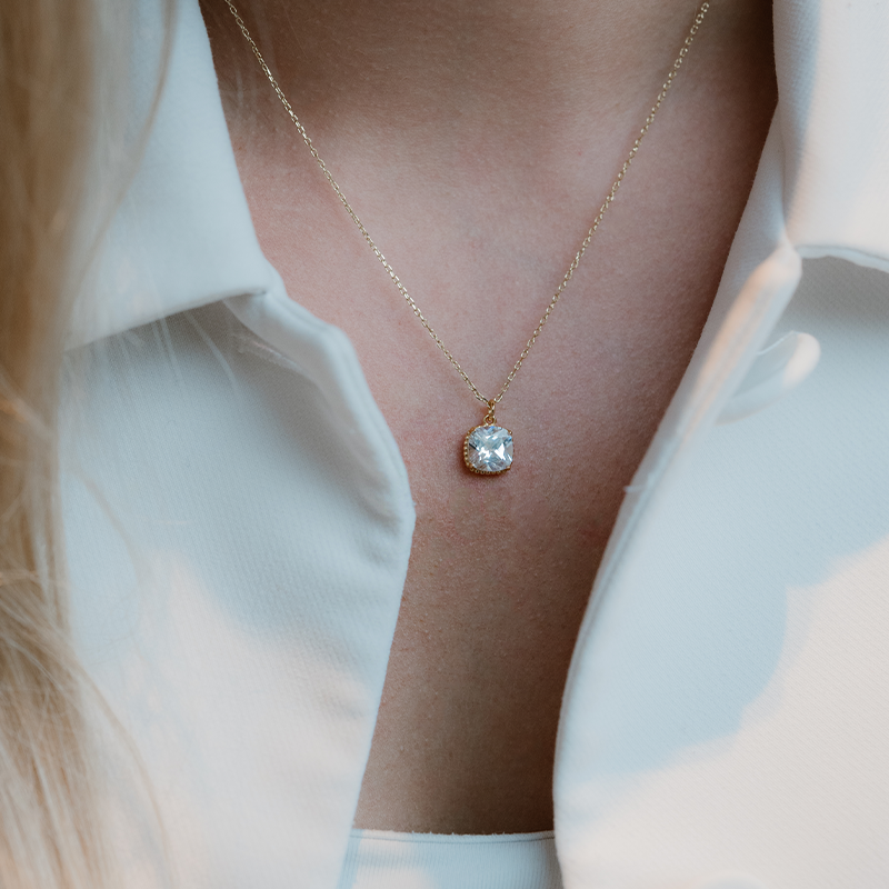 Collar de piedra natal cristal de abril