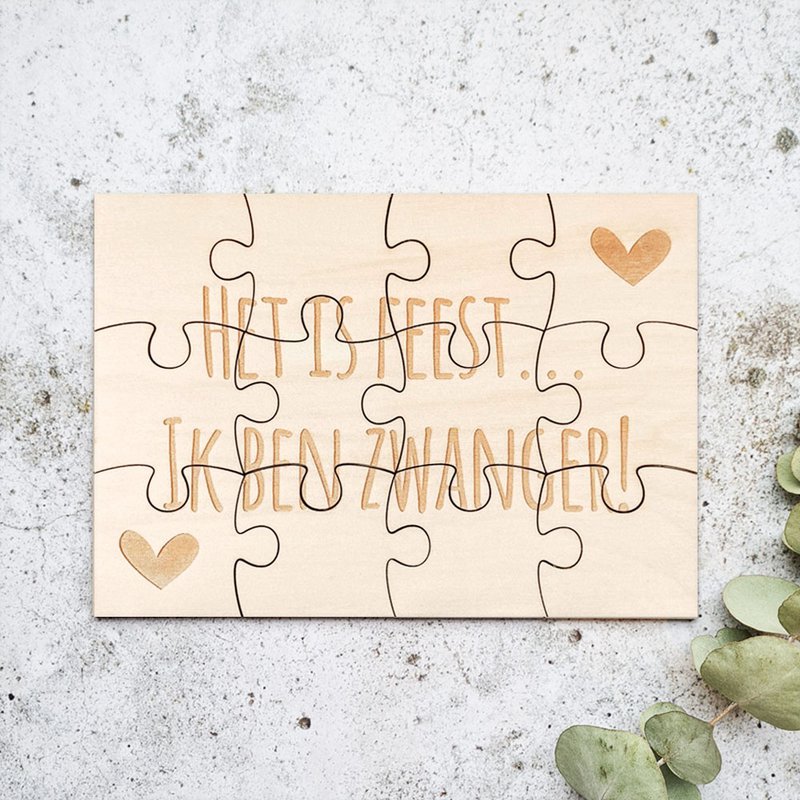 Pregnancy Announcement Wooden Puzzle | It's party time... I'm pregnant!