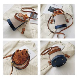 AnBeck Small Bucket Crossbody-håndtaske (2 farvemuligheder)