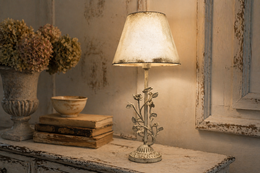 Rosenlampe mit Eisenlampenschirm H 84x34 cm