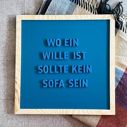 Magnetic chalkboard with wooden frame (40x40cm)