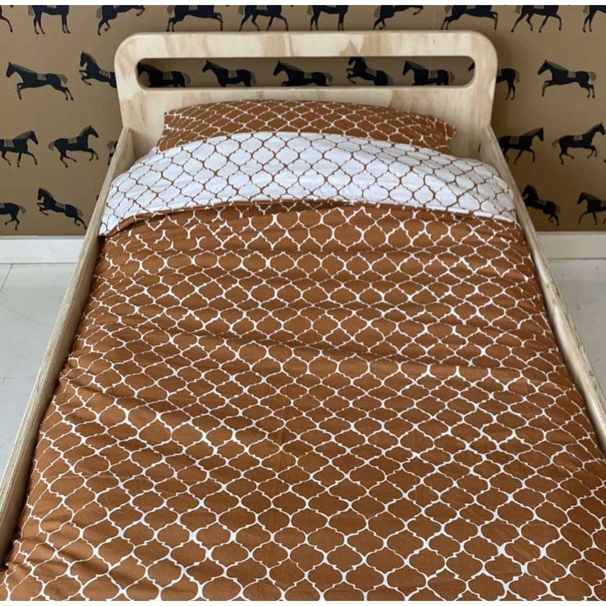 Tuck-Inn® duvet cover 140x200 (1-person) Once upon a dream Hazel brown