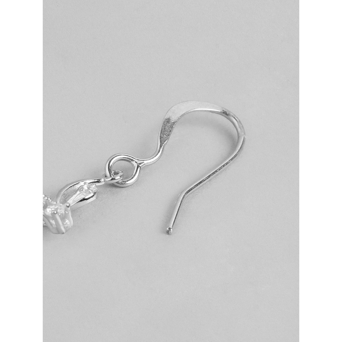 Zeitgenössischer Tropfenohrring – Edler Schmuck – rhodiniertes Sterlingsilber mit Zirkonia – anlaufgeschützt, 1,50 cm