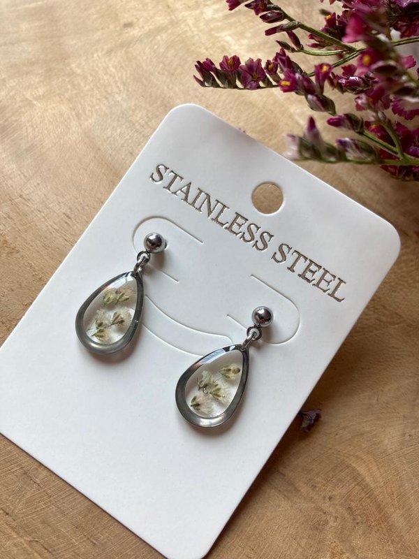 Resin/Stainless Steel Earrings silver with real 'Gypsophila'