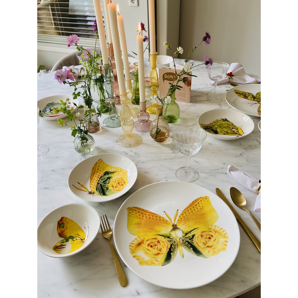 La dolce vita di una farfalla - Piatti Maxi