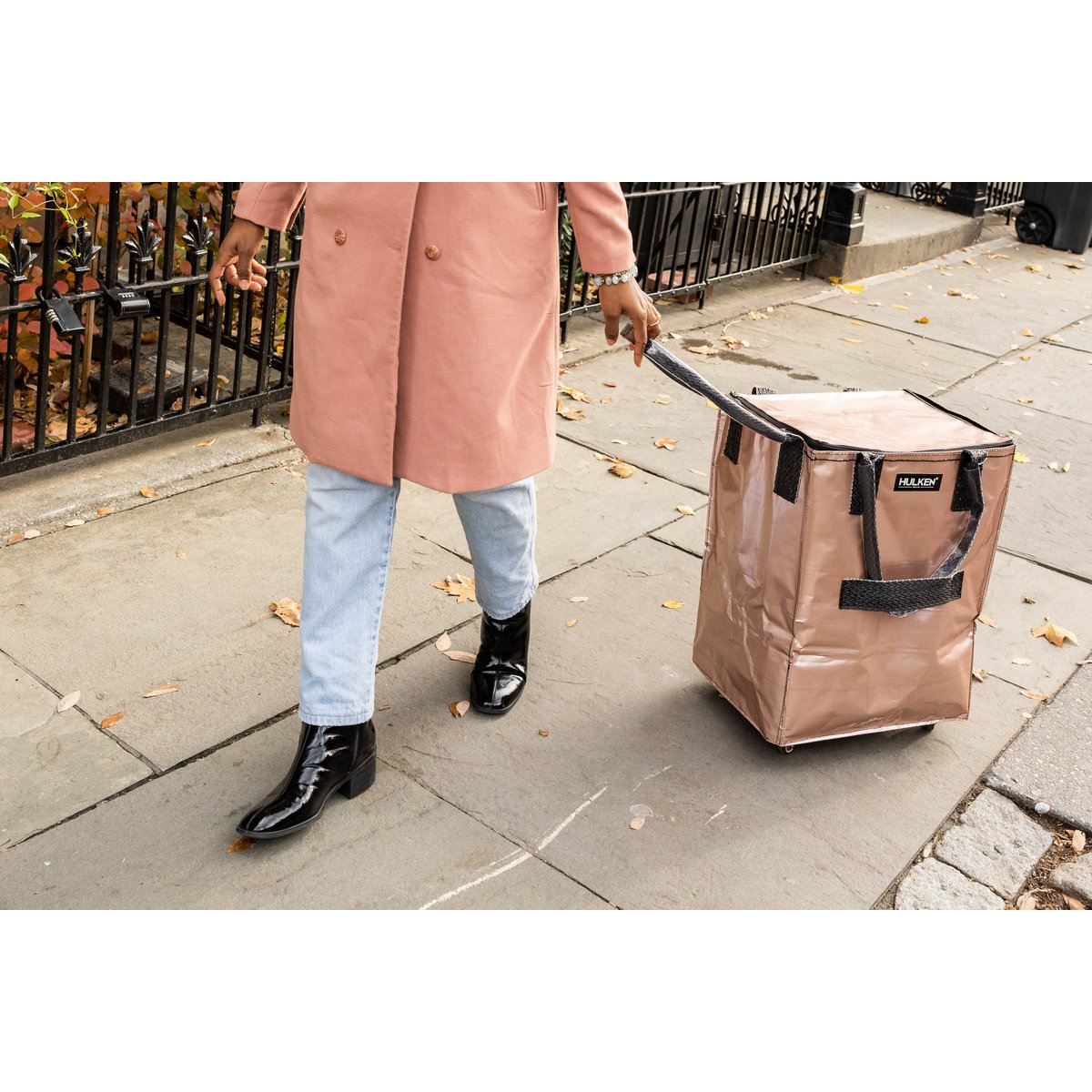 Hulkenbag Medium Rosegold with built -in cover