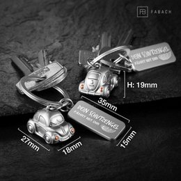 "Car" Miniatur Auto Schlüsselanhänger - Süßer Glücksbringer für Autofahrer - mit Gravur "Dein Schutzengel fährt mit Dir"