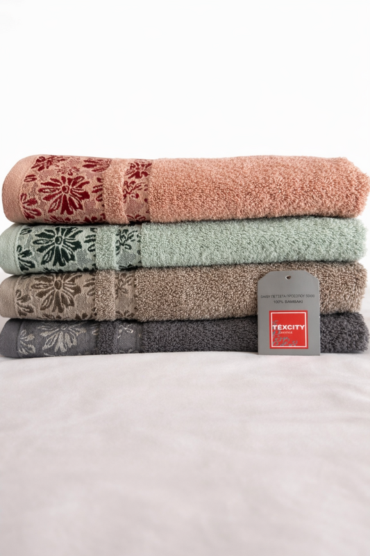 Asciugamani collezione "Daisy" con bordo floreale - cotone 500 g/m²