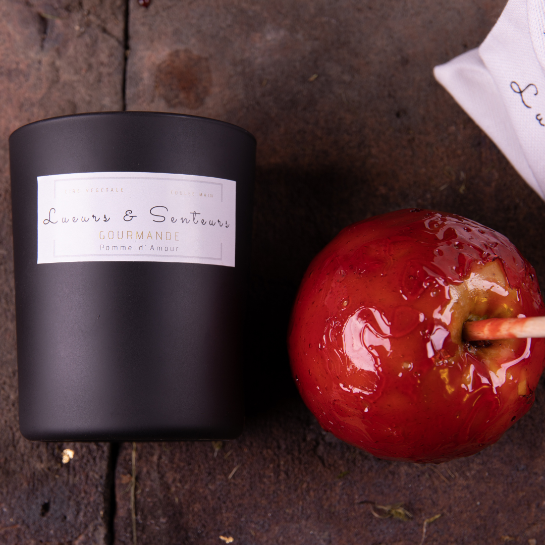 Bougie Pomme d'amour mèche bois