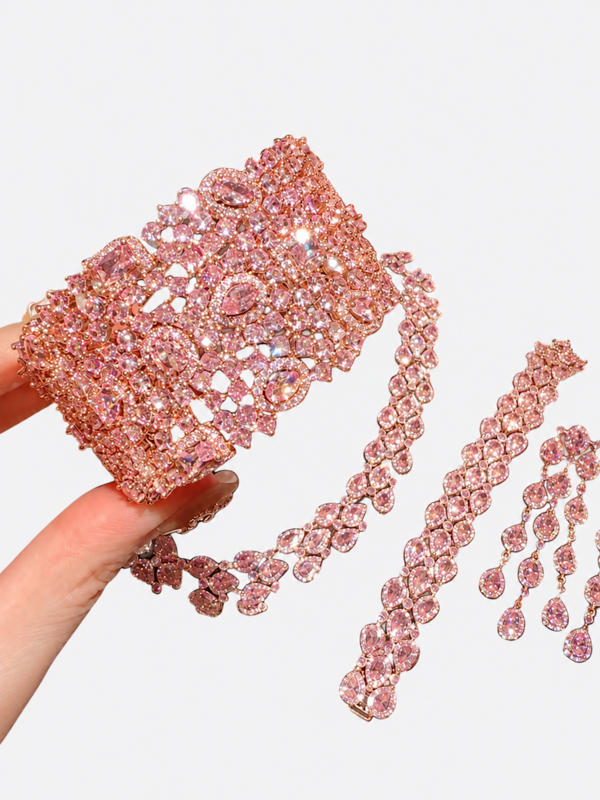 Errötendes Diamant-Couture-Schmuckset